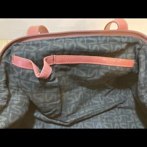 Spring Leather Shoulder Bag - Picture 7 of 7